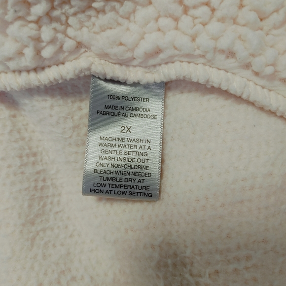 LORD & TAYLOR LOUNGE AND SLEEP COWL NECK FUZZY PULLOVER VEST, CREAM 2X - Picture 8 of 9